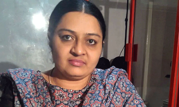 ఎన్నికల వేళ మళ్లీ తెరపైకి దీప