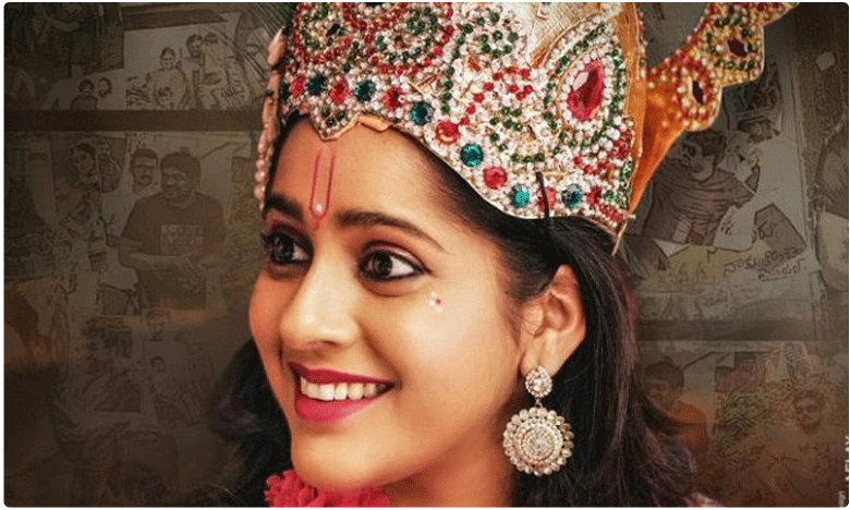 రష్మీ 'బొమ్మ బ్లాక్ బస్టర్' లుక్