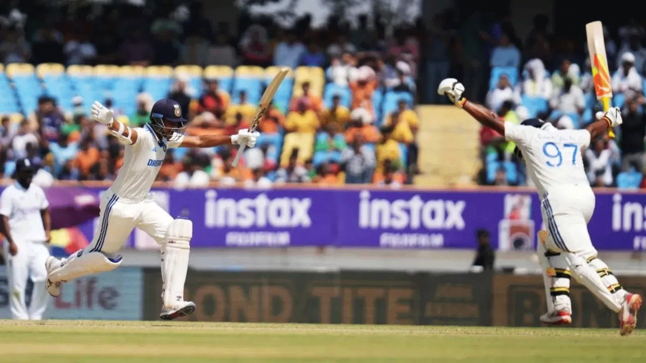 Video: జైస్వాల్ డబుల్ సెంచరీ.. సెలబ్రేషన్స్తో పిచ్చెక్కించిన సర్ఫరాజ్.. వీడియో చూస్తే సెల్యూట్ చేయాల్సిందే..