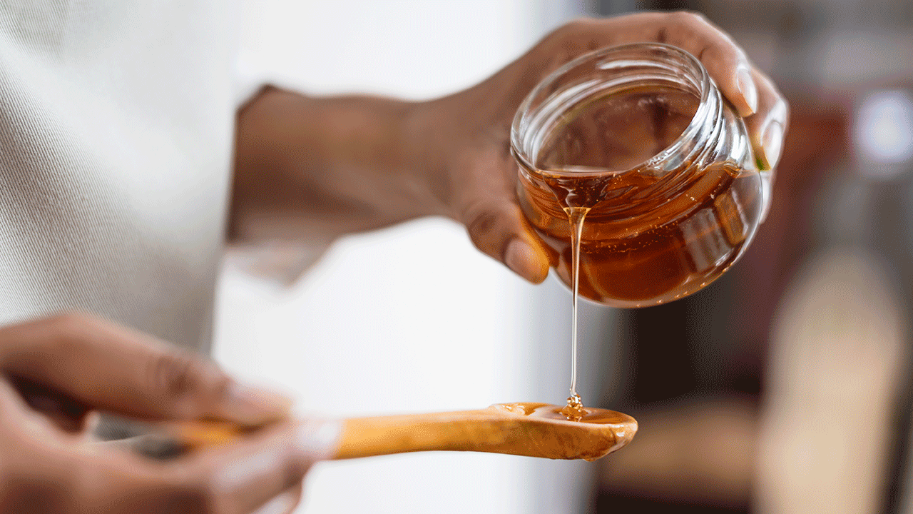 Lifestyle: చిన్నారులకు తేనె ఇవ్వడం మంచిది కాదా.? నిపుణులు ఏమంటున్నారు