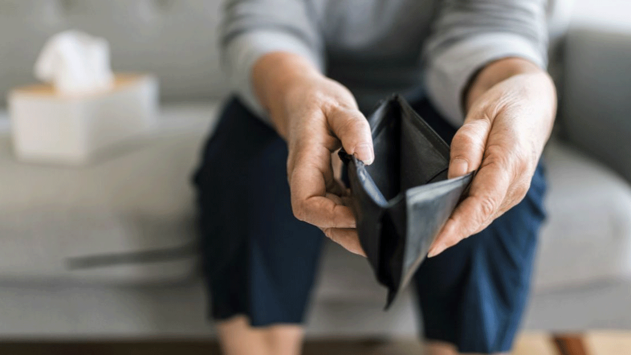 Astrology: పేదరికానికి కారణాలు ఇవేనంటా.. పండితులు ఏం చెబుతున్నారంటే..