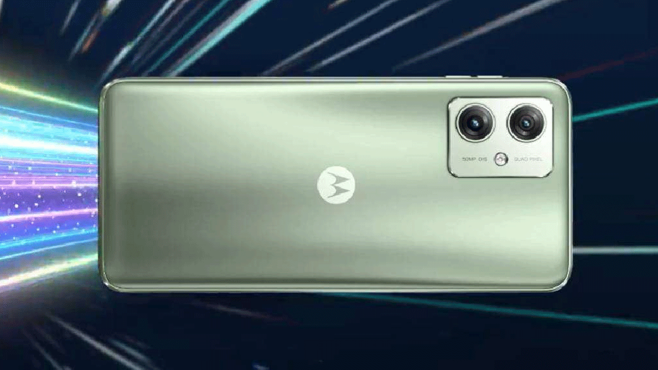 మోటో జీ64 5జీ ఫోన్లో 6.5 ఇంచెస్తో కూడిన డిస్ప్లేను అందించారు. ఆండ్రాయిడ్ 14 ఆపరేటింగ్ సిస్టమ్తో పనిచేసే ఈ పోన్ను 8జీబీ ర్యామ్ 128 జీబీ స్టోరేజ్, 12 జీబీ ర్యామ్, 256 జీబీ స్టోరేజ్ వేరియంట్తో లాంచ్ చేశారు.