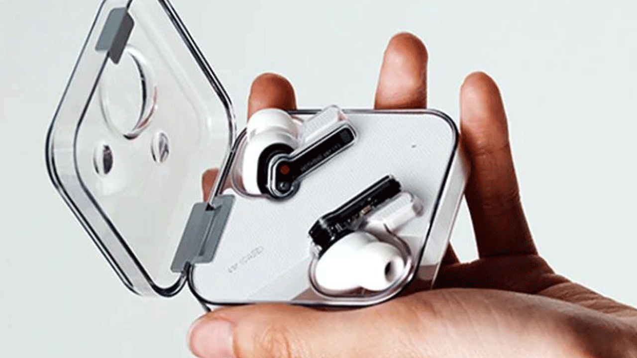 నెట్టింట వైరల్‌ అవుతోన్న ఫీచర్ల ప్రకారం నథింగ్ ఇయర్‌ (ఎ)లో 45డీబీ వరకు నాయిస్‌ క్యాన్సిలేషన్‌ సపోర్ట్‌ చేస్తుంది. ఇది వరకు వచ్చిన ఇయర్‌ (2)తో పోల్చితే 5 డీబీ ఎక్కువగా ఉండడం విశేషం. 