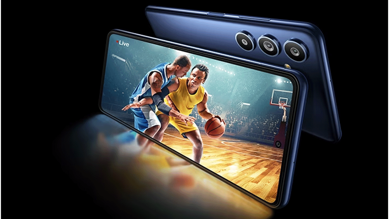 Samsung Galaxy F54 5G: ఈ స్మార్ట్ ఫోన్‌ రూ. 22,999కే అందుబాటులో ఉంది. ఈ ఫోన్‌లో 6000 ఎమ్‌ఏహెచ్‌తో కూడిన పవర్‌ ఫుల్‌ బ్యాటరీని అందించారు. ఈ ఫోన్‌ ఒక రోజు పూర్తి ఛార్జింగ్‌ వస్తుంది. ఇక ఫీచర్ల విషయానికొస్తే ఇందులో నే షేక్‌ కామ్‌ పేరుతో ప్రత్యేక ఫీచర్‌ను అందించారు. 67. ఇంచెస్‌తో కూడిన ఫుల్‌హెచ్‌డీ+ సూపర్ అమోఎల్‌ఈడీ డిస్‌ప్లేను ఇందులో ఇచ్చారు. 