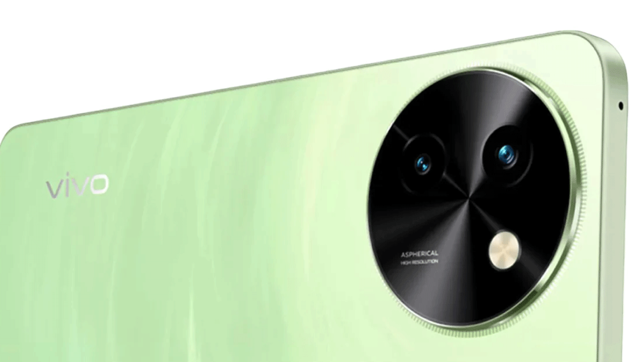 ఇక వివో టీ3 ఎక్స్ స్మార్ట్ ఫోన్లో 6.72 ఇంచెస్తో కూడిన ఫుల్హెచ్డీ+ డిస్ప్లేను అందించనున్నారు. 120 హెచ్జెడ్ రిఫ్రెష్ రేట్ ఈ స్క్రీన్ సొంతం. ఇందులో 44 వాట్స్ వైర్డ్ ఛార్జింగ్కు సపోర్ట్ చేసే 6000 ఎమ్ఏహెచ్ బ్యాటరీని అందిస్తున్నారు.