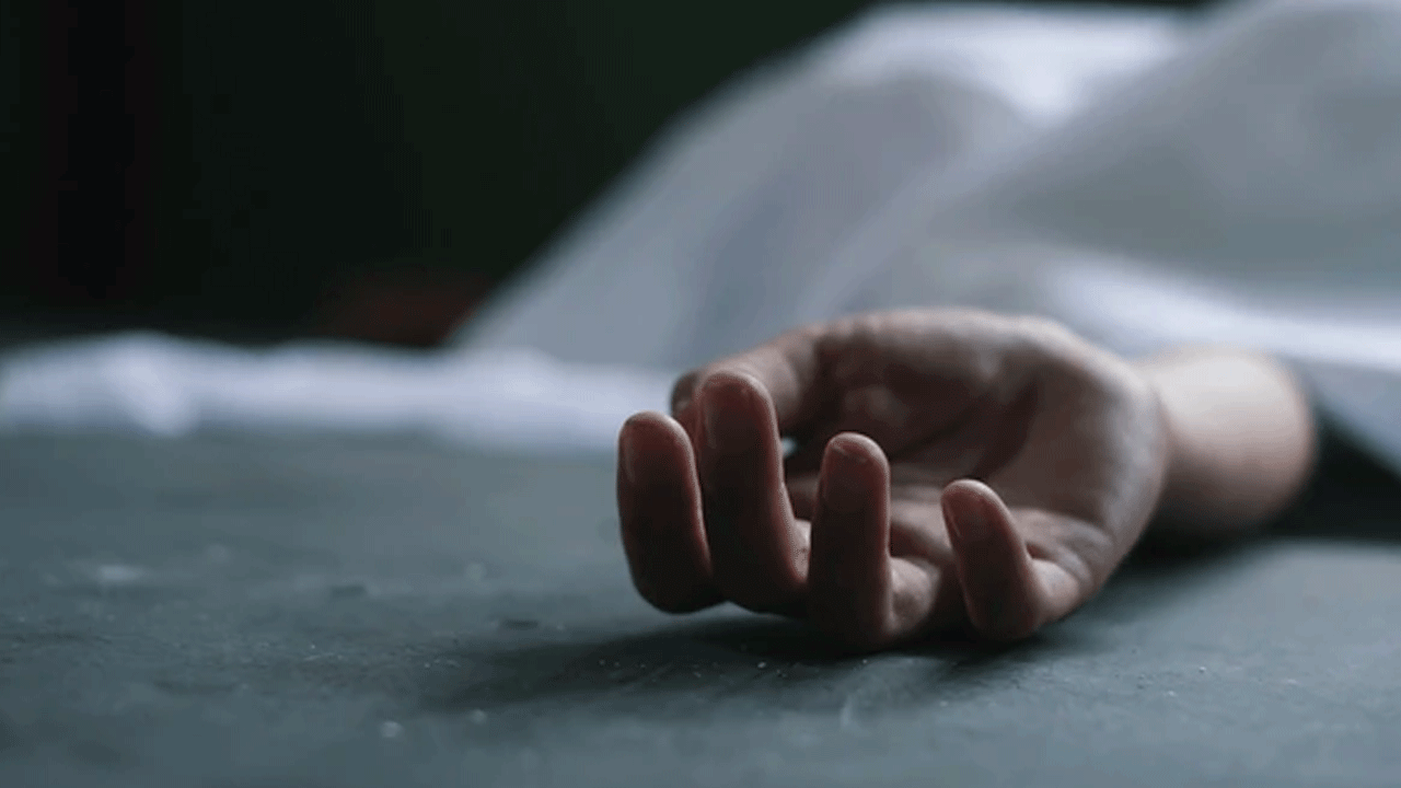 Telangana: అయ్యో దేవుడా.. తమ్ముడికి రాఖీ కట్టి వస్తుండగా అక్క మరణం.. అసలు ఏం జరిగిందంటే..?