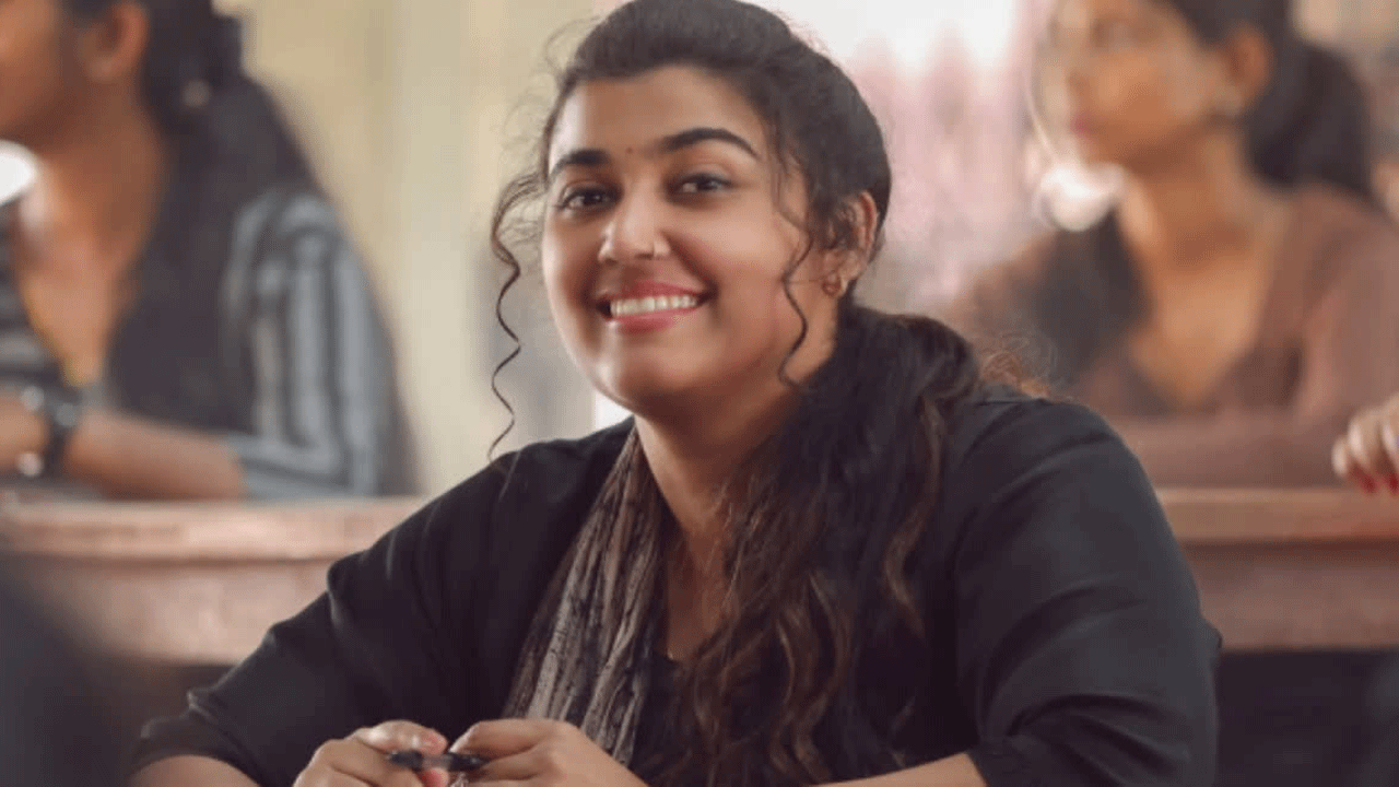 Tollywood : హీరోయిన్గా ఎంట్రీ ఇస్తున్న స్టార్ హీరో కూతురు.. ట్రైలర్ అదిరిపోయిందిగా..